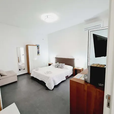 Medusa Guest house